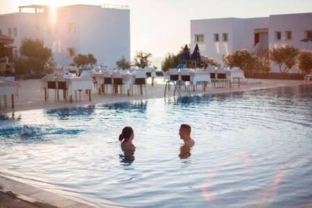 Joya Cyprus Mermaid Penthouse Apartment Agios Amvrosios  Dış mekan fotoğraf