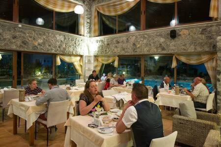 Joya Cyprus Mermaid Penthouse Apartment Agios Amvrosios  Dış mekan fotoğraf
